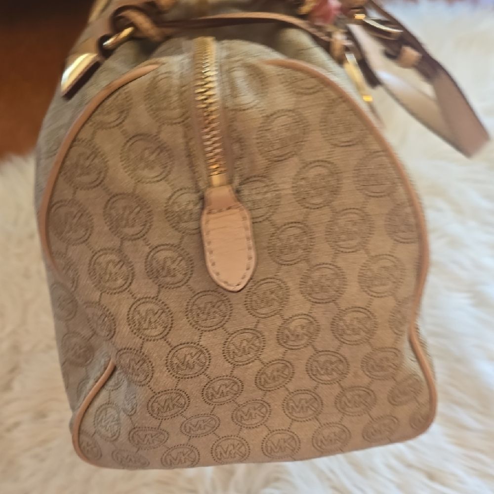 Michael Kors Grayson Speedy with Gold Accents - Picture 5 of 12